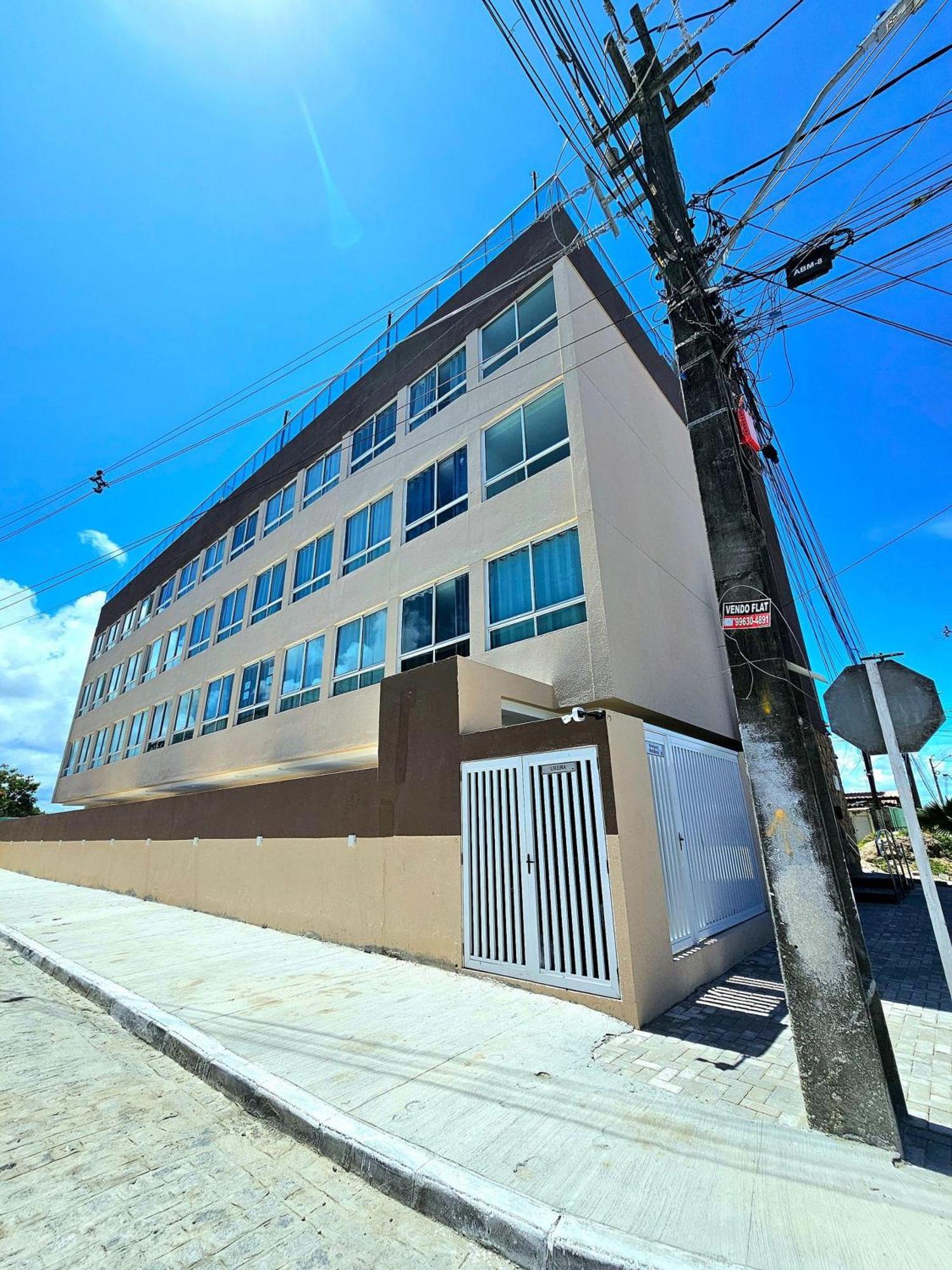 Deluxe Studio