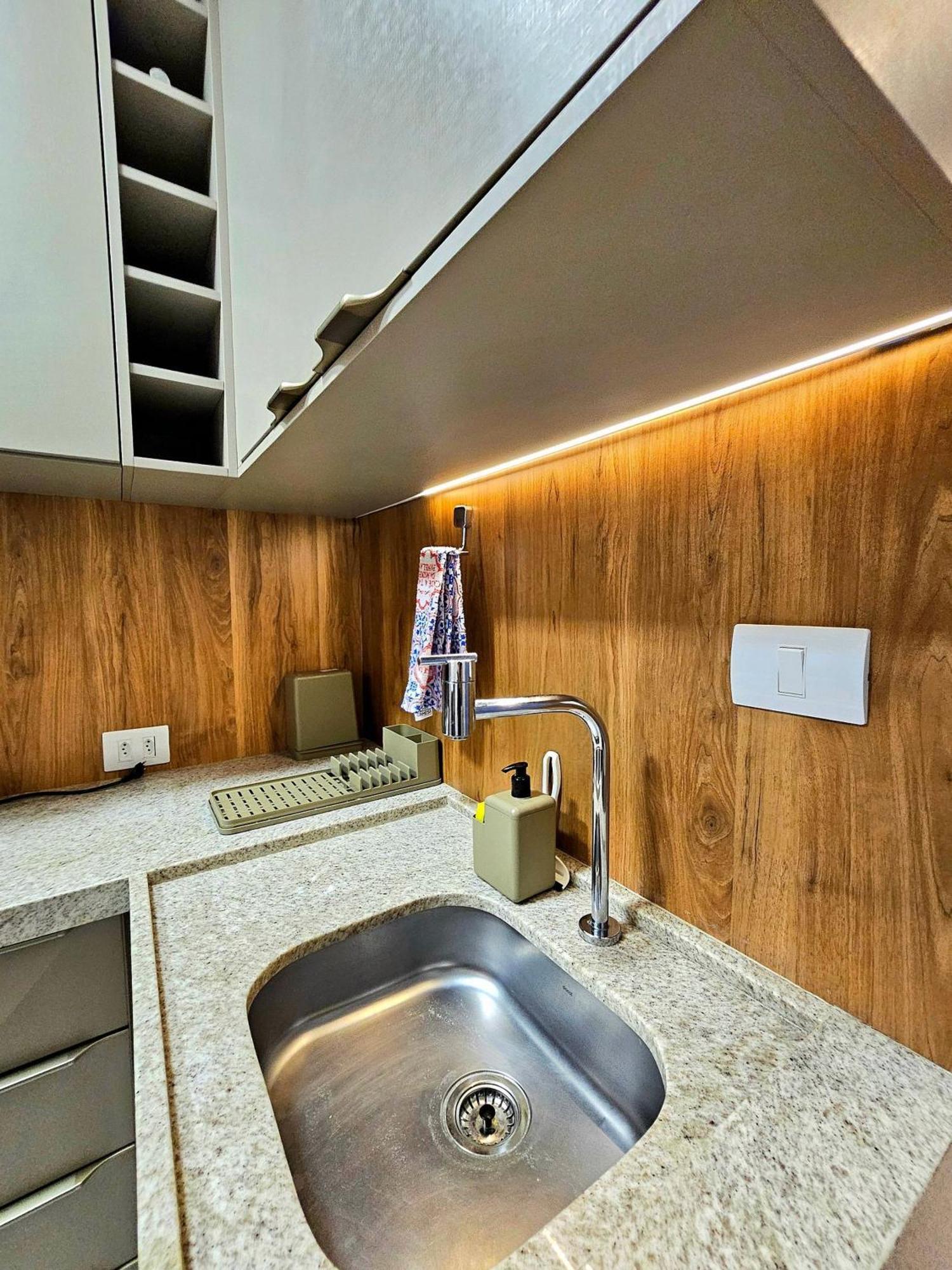 Deluxe Studio